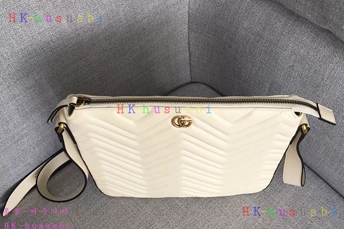 �ڹ̷��ޡ� 2018SS ���� GG ����Ʈ ũ�ν��� GU 523369-4